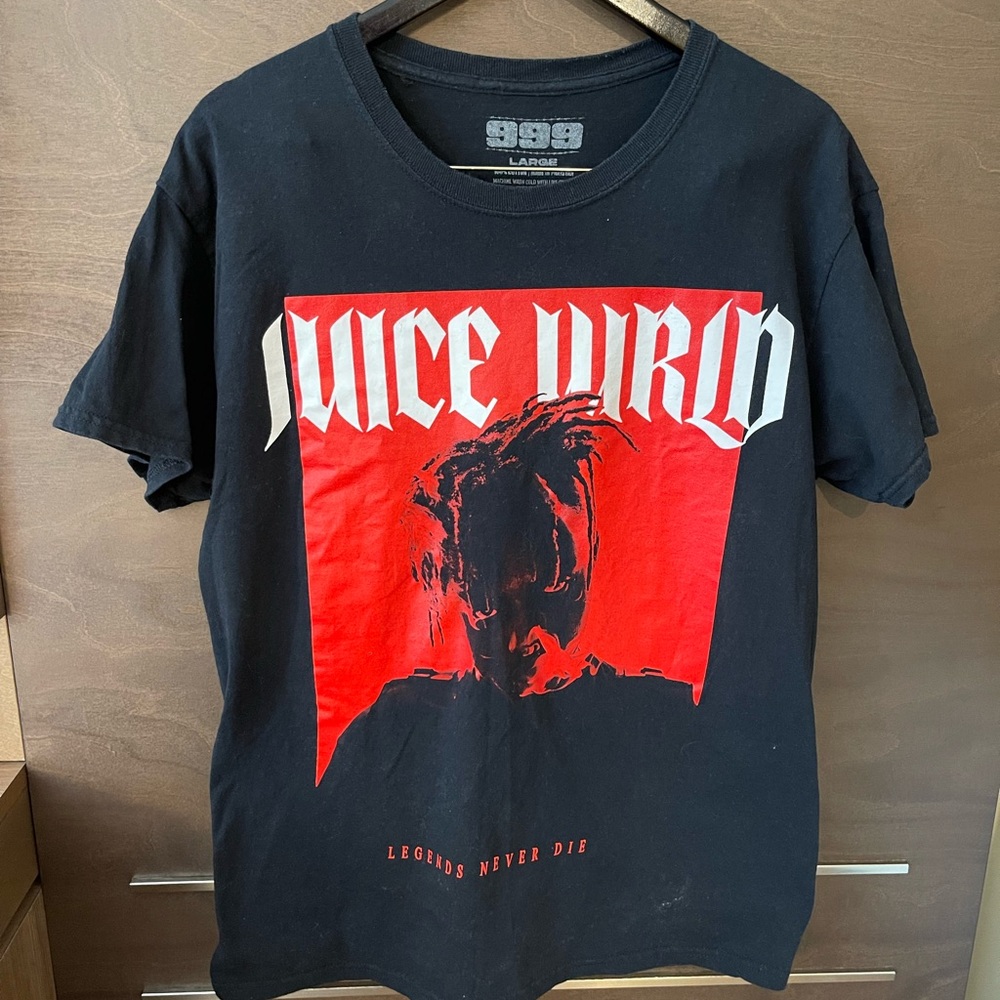Juice World Black and Red Tee Size L